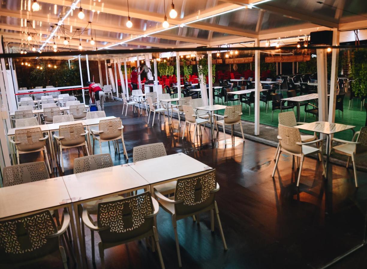 Hotel Chips Ferrol Narón Екстериор снимка