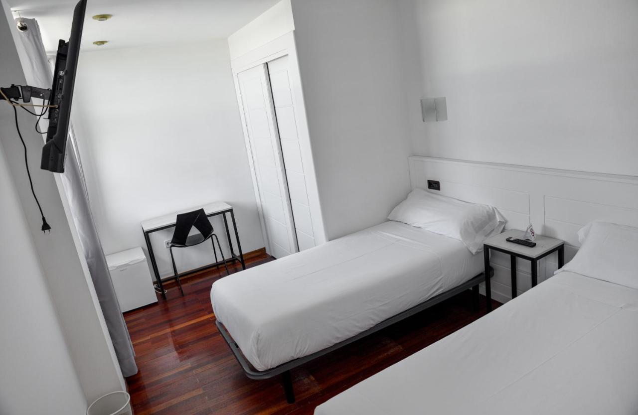 Hotel Chips Ferrol Narón Екстериор снимка