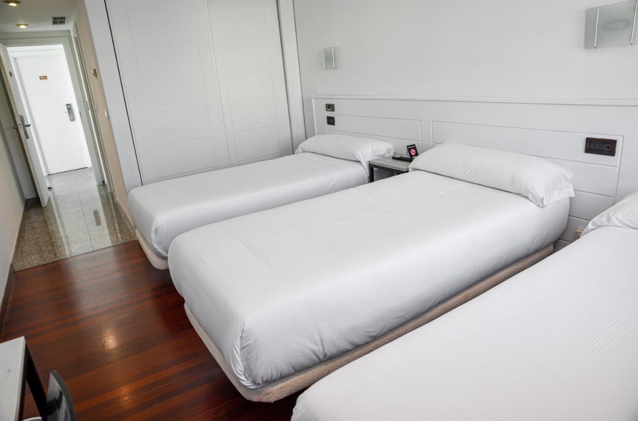 Hotel Chips Ferrol Narón Екстериор снимка
