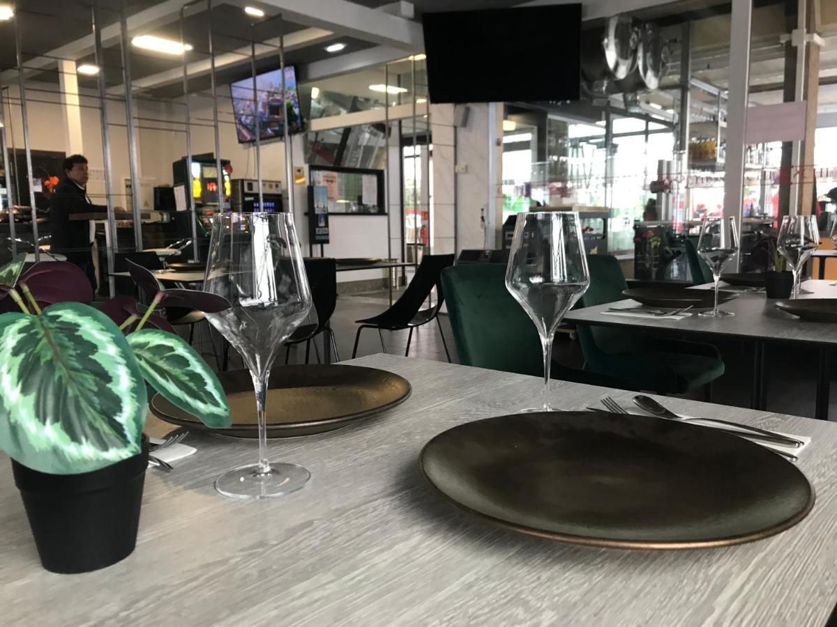 Hotel Chips Ferrol Narón Екстериор снимка