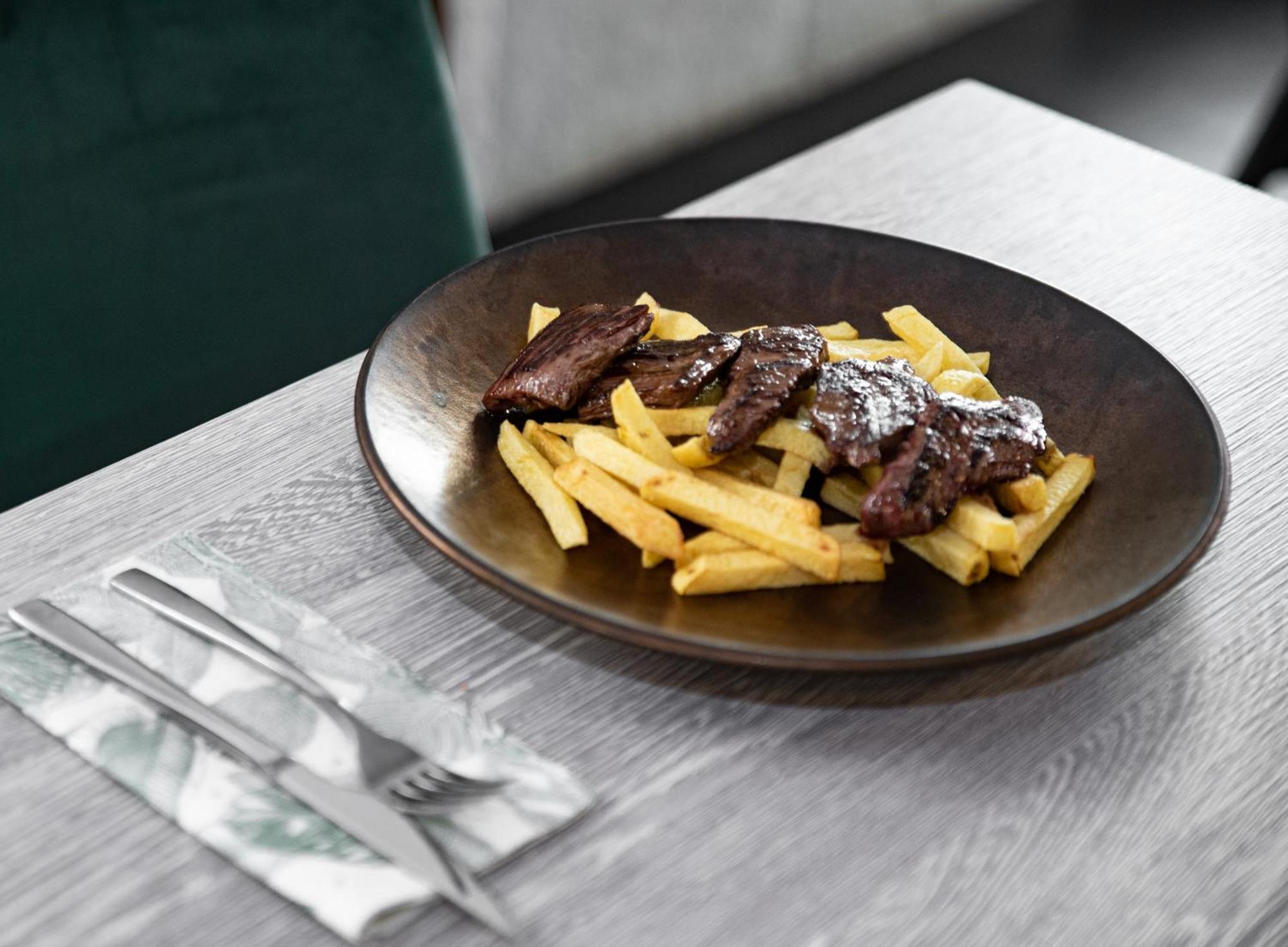 Hotel Chips Ferrol Narón Екстериор снимка